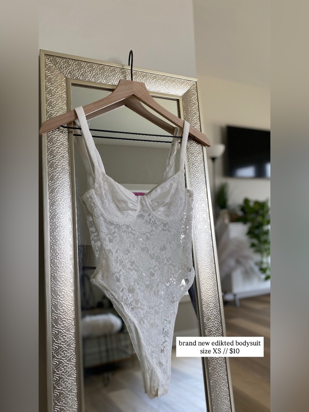 brand new edikted bodysuit size XS